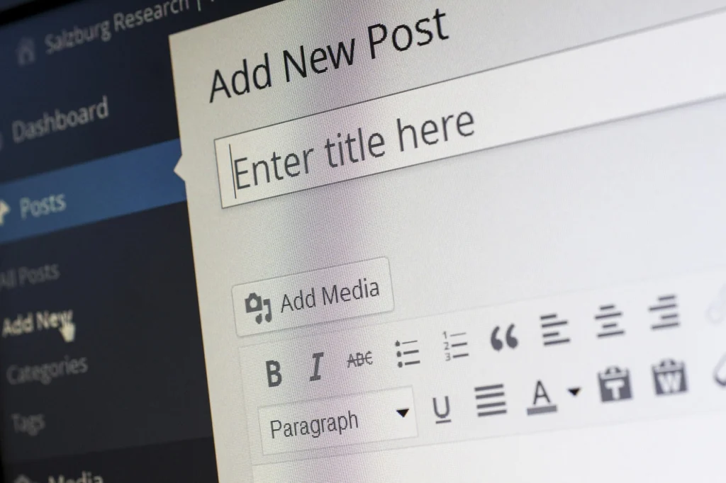 WordPress admin dashboard showing plugin settings for Redis object cache